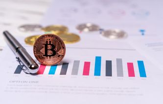 How Inflation and Regulation Are Changing Crypto Chart Signals