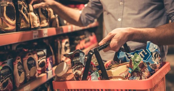 What Can Help You Meet Your Budget While Shopping for Important Items?